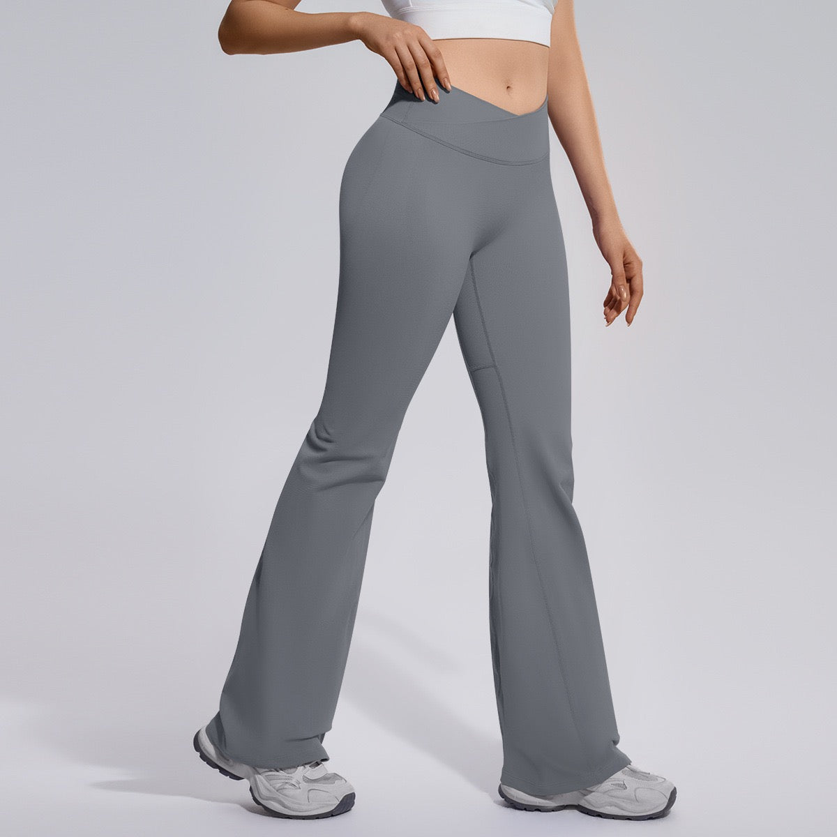 yoga studio outfit women